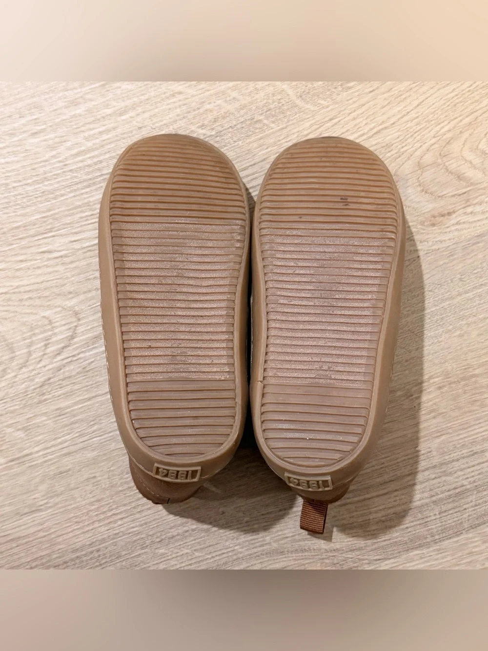 Old Navy Tan Brown Kids Lace-Up Booties